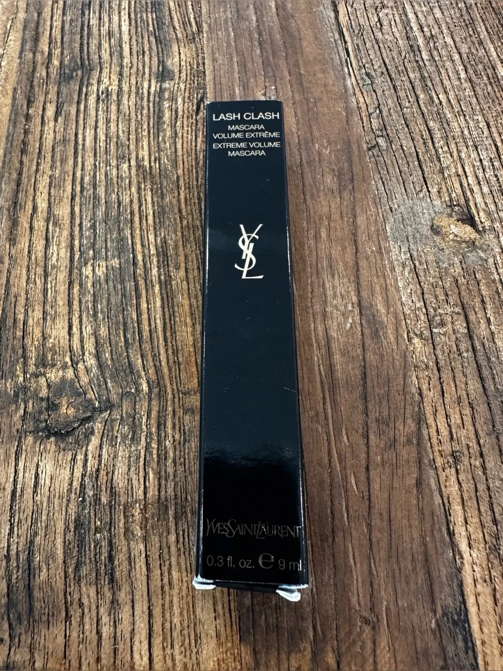 Yves Saint Laurent Lash Clash Volume Mascara - Black Packaging
